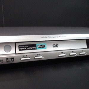 Vintage 2003 Pioneer DV-383 DVD/CD Player in Original Box Silver