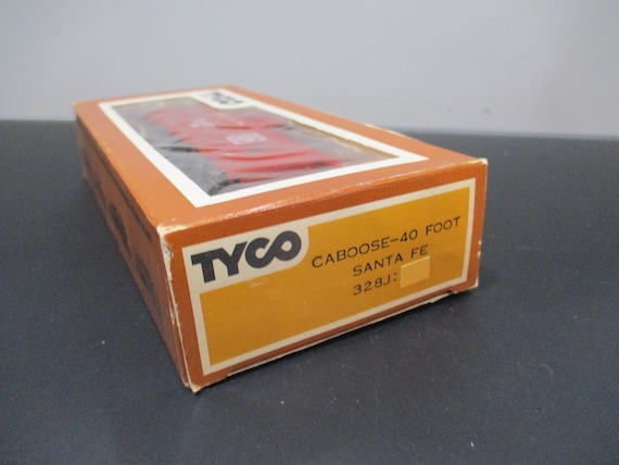 Vintage Tyco Trains HO Scale Santa Fe 7240 Caboose In Original Box