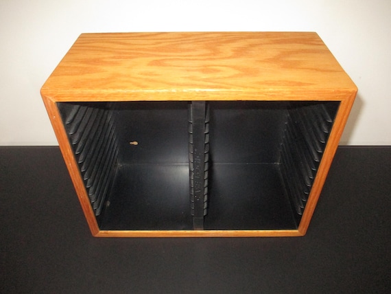 Vintage Wooden Case Logic 30 CD Holder Excellent Condition