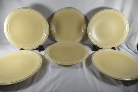 Vintage Pfaltzgraff Terrace Buttercream 10 1/2 Inch Dinner Plates-Set of 6