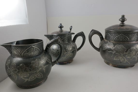 1881-1893 Hartford Silver Plate Company 5 Piece Set 1411 Etched Floral