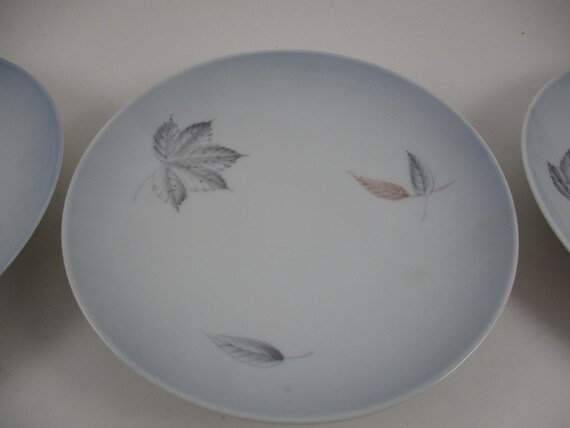 Set of Five Vintage Bing & Grondahl Falling Leaves No 28A 6 Inch Bread Plates Excellent Condition