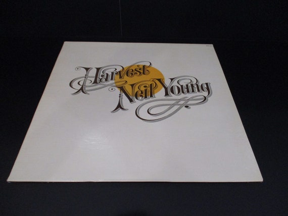 Vintage 1985 Vinyl LP Record Neil Young Harvest Near Mint Condition 67751