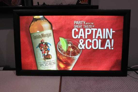 2005 Captain Morgan Spiced Rum Light Up Bar Sign Man Cave Decor 24x14