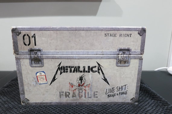 Vintage 1993 Metallica Live Shi*t Binge & Purge 3 CD 3 VHS Tapes Pit Pass Color Book Box Set Near Mint Condition