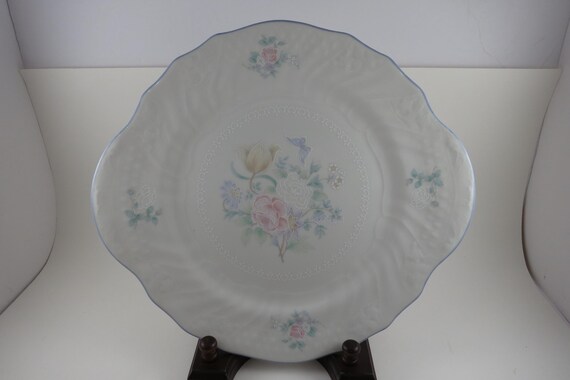 Vintage Royal Doulton Valencia Cake Plate: Fine Bone China, Floral Design