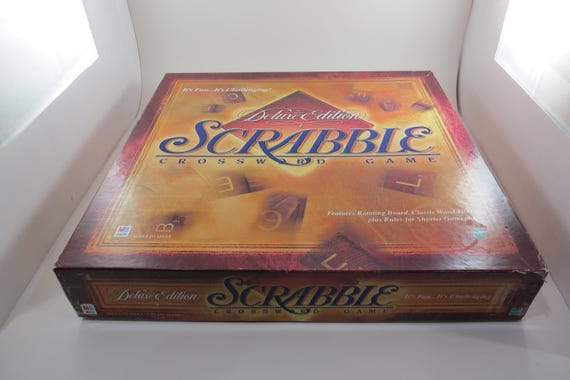 Vintage 1999 Deluxe Collectors Edition Rotating Board Scrabble Milton Bradley 100 Percent Complete