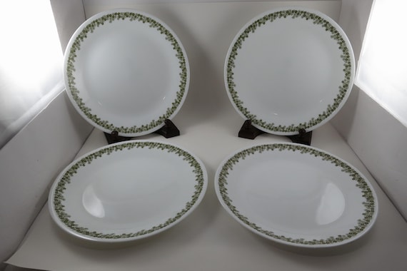 Set of Four Vintage Corelle Crazy Daisy Dinner Plates (10 1/4 Inch)