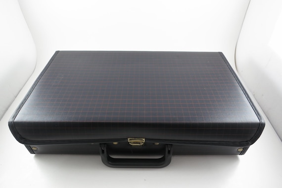 Vintage Black & Red Checkered 24 Cassette Case Holder SVC Mfg Co