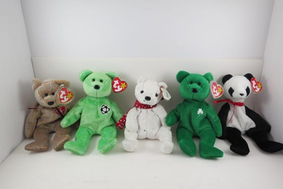 Collection of Five TY Beanie Babies Bears Kicks 2000 Holiday Teddy Erin Fortune 99 Signature Bear All MWMT