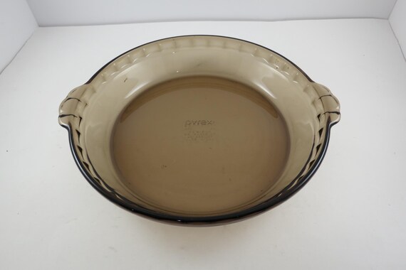 Vintage Brown Pyrex 9 1/2 Inch Double Handled Pie Plate Excellent Condition