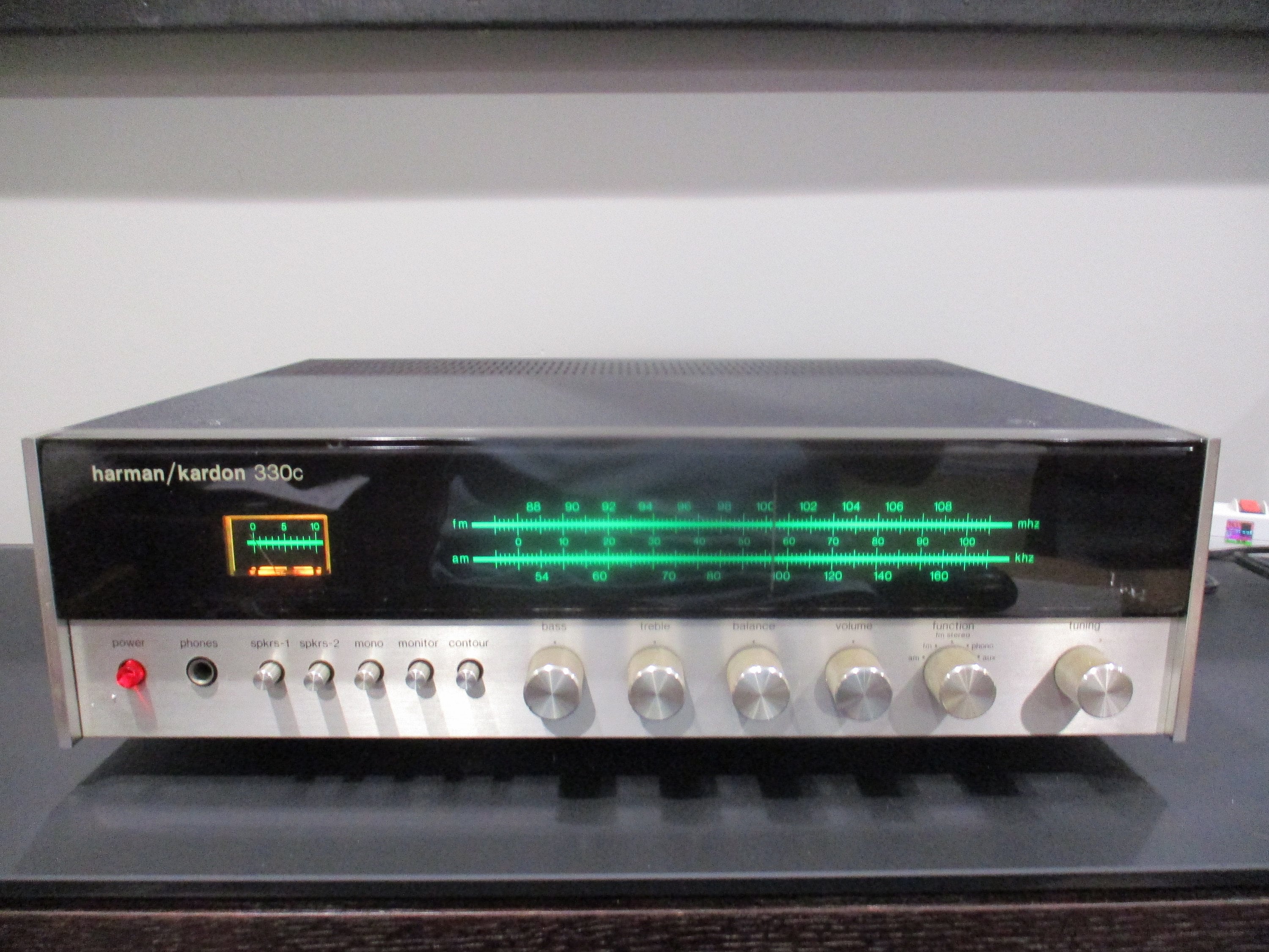 Vintage Harman Kardon 330C Stereo Receiver Black Silver Retro in
