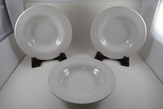 Set of 3 Pier 1 Bianca 8 7/8 Inch Rim Soup Bowls