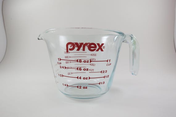 Vintage Pyrex Measuring Cup 1 Cup Red Lettering Excellent Used Condition