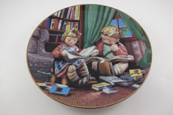 Vintage MJ Hummel 8 Inch Little Companions Collection Budding Scholars Plate