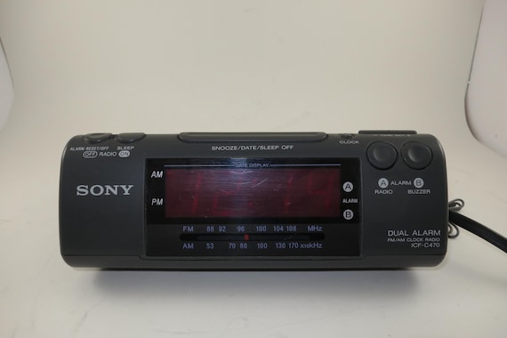 Vintage Sony Dream Machine Clock Radio: FM/AM Digital Alarm, Model ICF-C470