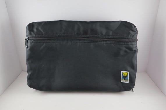 1980's/90's Conductor Series Black Cassette Tape Carrying Case Holds 30 Cassettes with Hard Inner Tray