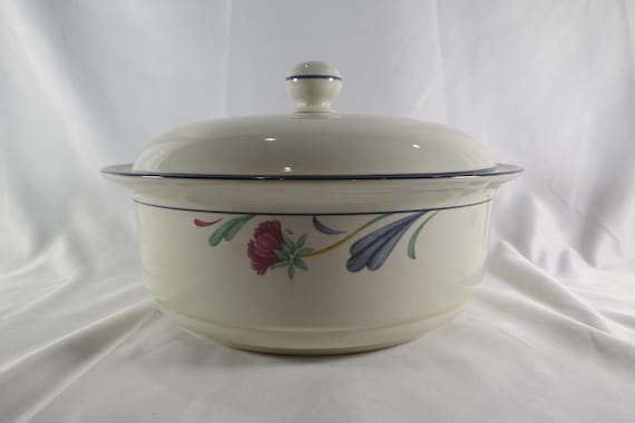 Vintage Lenox Poppies on Blue 9 1/2 Inch Covered Casserole Serving Bowl 2 Quart