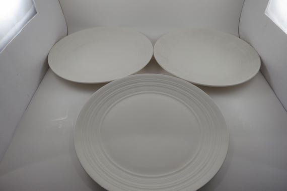 Set of Three Thomson Pottery 11 1/4 Inch Dinner Plates White