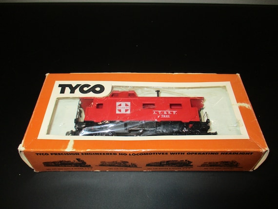 Vintage Tyco Trains HO Scale Santa Fe 7240 Caboose In Original Box