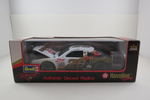 1997 Revell 1:24 Scale Die cast Car #28 Texaco Havoline Ford Ernie Irvan Throwback Paint Scheme New in Original Box