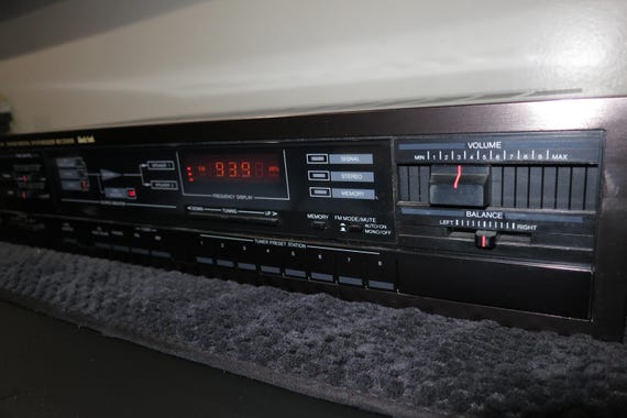 1990's JVC RX-111 Digital Synthesizer Stereo Receiver Retro Design