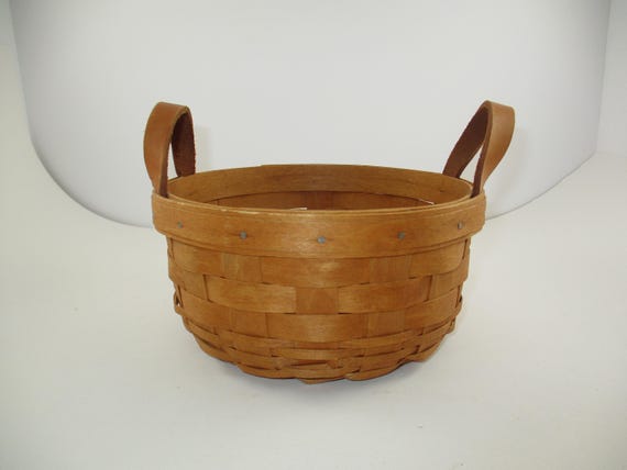 1994 Longaberger Round Button Basket Leather Straps Signed and Dated Excellent Condition