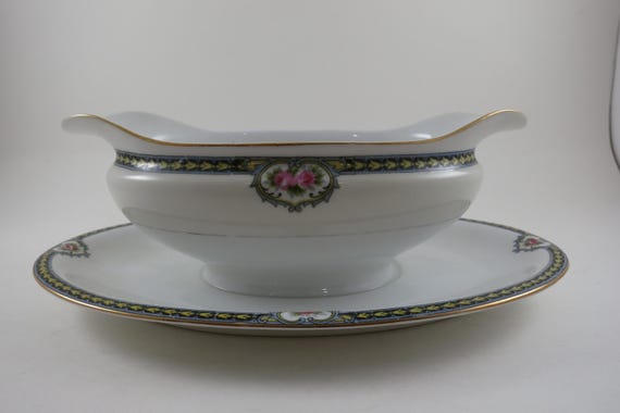 Vintage 1920's Noritake Kenosha Pattern 9 Inch Gravy Boat with Tray