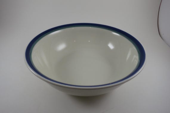Vintage Pfaltzgraff Stoneware Ocean Breeze Pattern 8 1/2 Inch Round Serving Bowl