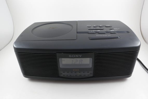 Vintage 1990s Sony Dream Machine CD Clock Radio: Model ICF-CD810
