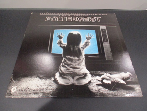 Vintage 1982 Vinyl LP Record Poltergeist Original Motion Picture Soundtrack Near Mint Condition 62661