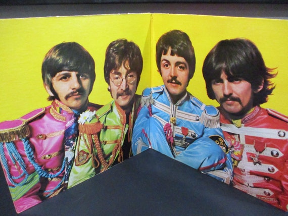 Vintage 1967 Beatles 'sgt Peppers' Vinyl LP - Stereo Pressing With