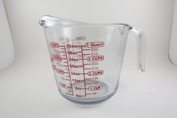 Vintage Anchor Hocking Measuring Cup: 32 Ounce, Red Lettering