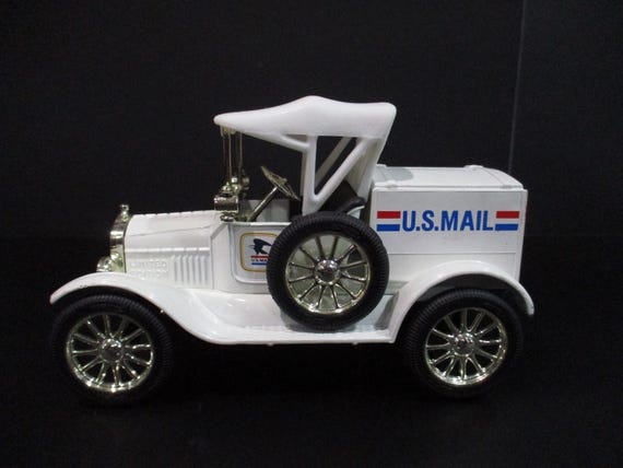 Vintage Ertl 1:25 Scale Coin Bank Model T US Mail Locking with Key Excellent Condition