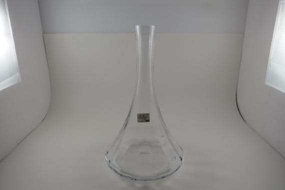 10 Inch Vintage Mikasa Vase with Sticker Excellent Condition