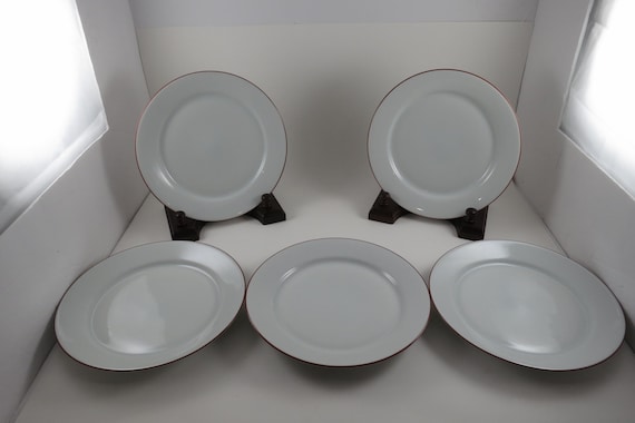 Set of Five Vintage Alfoldi Porcelain 7 5/8 Inch Salad Plates Red ring