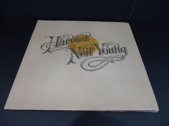 Vintage 1972 Vinyl LP Record Neil Young Harvest Excellent Plus Condition 69266