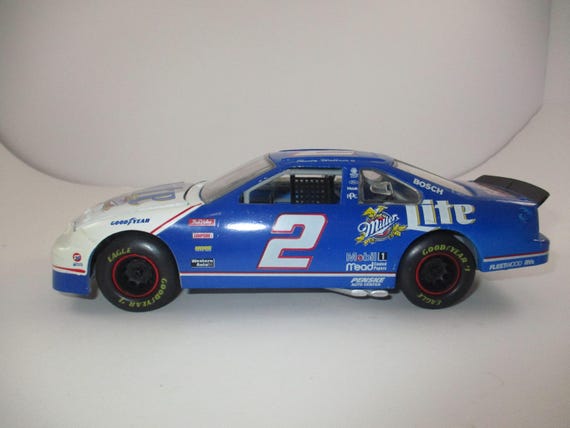 Vintage Racing Champions Rusty Wallace No 2 Miller Lite Ford Thunderbird Diecast 1:24 Scale Bank Car Excellent Condition