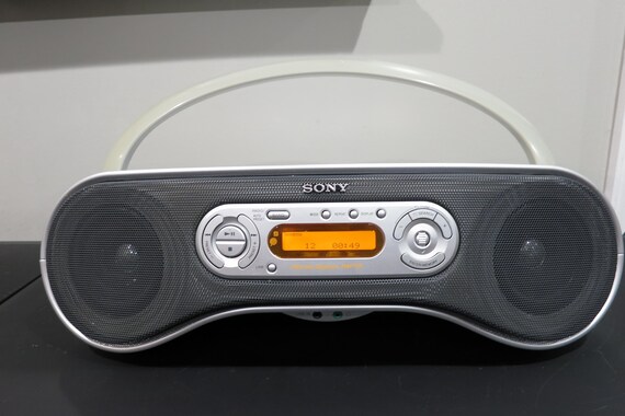 Vintage Sony Personal Audio System CD Player Boom Box Altrac