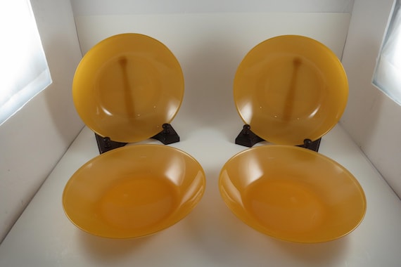 Set of Four Vintage Luminarc by ARC France 8 Inch Soup Bowls In Orange