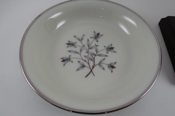 Set of Four MCM Lenox Kingsley Pattern 5 5/8 Inch Fruit/Desert Bowls Pristine