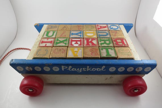 Vintage Wooden Playskool RWB Pull Along Wagon with Rope and 24 Original Blocks