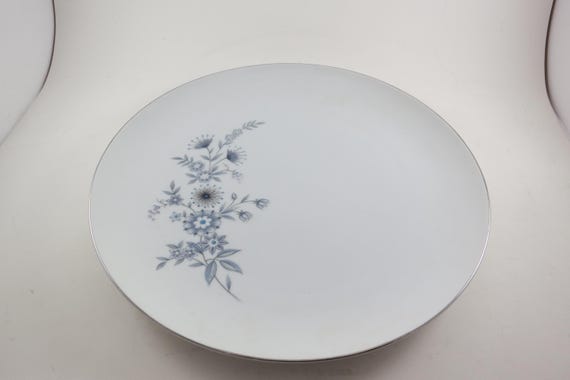Vintage Mikasa Nadine Pattern 6235 Round Chop Plate Platter 12 1/4 Inch Like New Condition