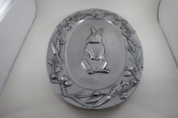 Vintage 1990 Mariposa Cast Heavy Aluminum Easter Bunny Oval Serving Platter 17x13