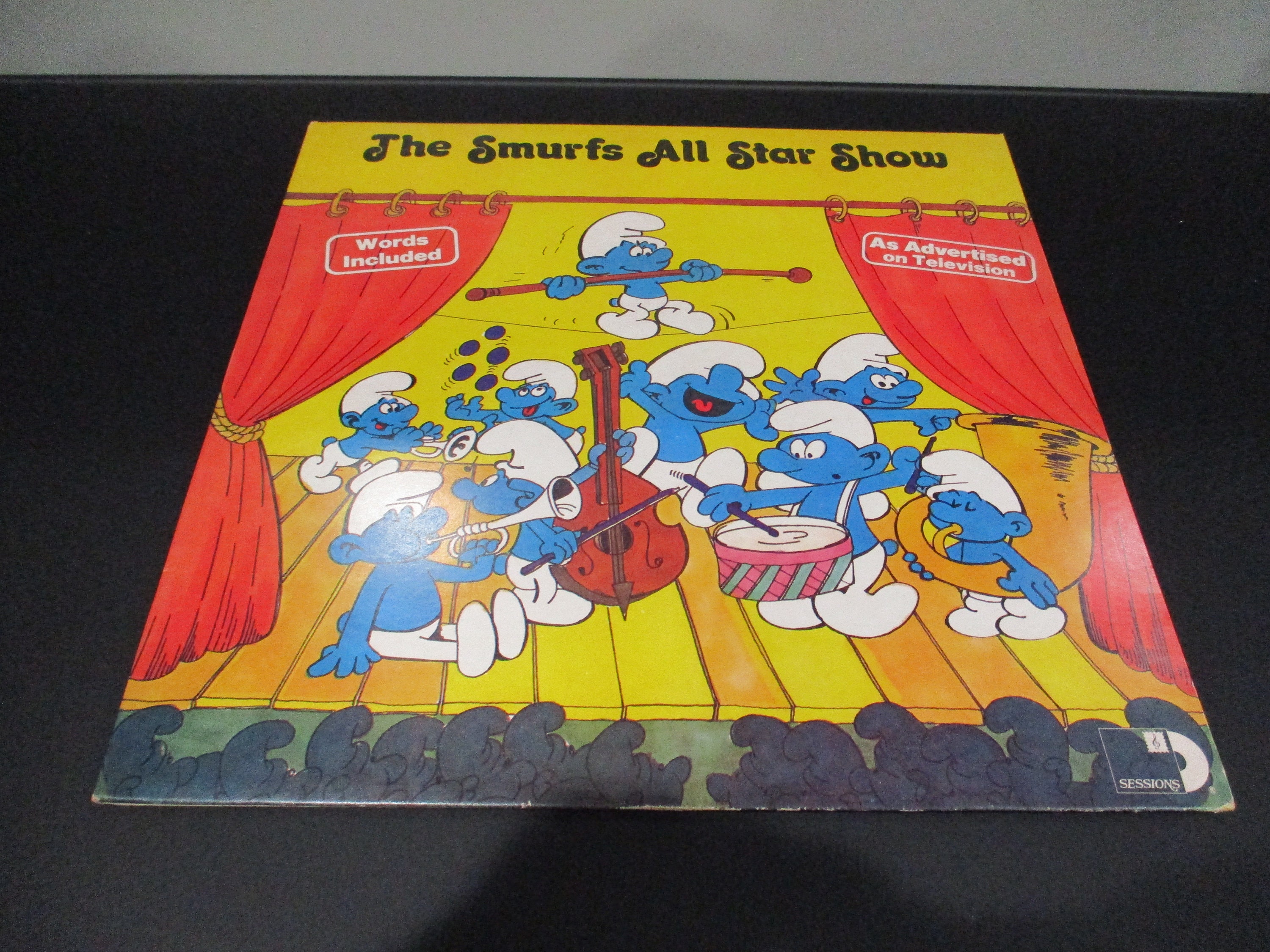 The Smurfs Smurfing Sing Song PTV-1004 Vinyl Vinyl 59-073