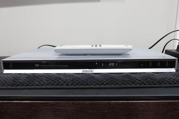 Sony DVP-NS57P Silver Slim Line DVD CD Player with Remote