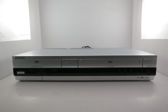 Vintage Sony SLV-D360P DVD/VCR Cassette Recorder Player Works Great Silver Retro Look
