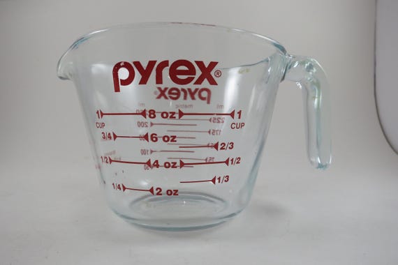 Vintage Pyrex Measuring Cup: 1-Cup, Red Lettering