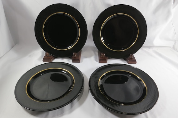 1986 Mikasa Matrix Black FK702 8 1/4 Inch Salad Plates Set of 4