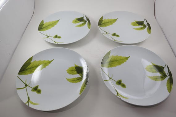 Set of Four Vintage Crate & Barrel 8 Inch Salad Plates Green Leaf Porcelain